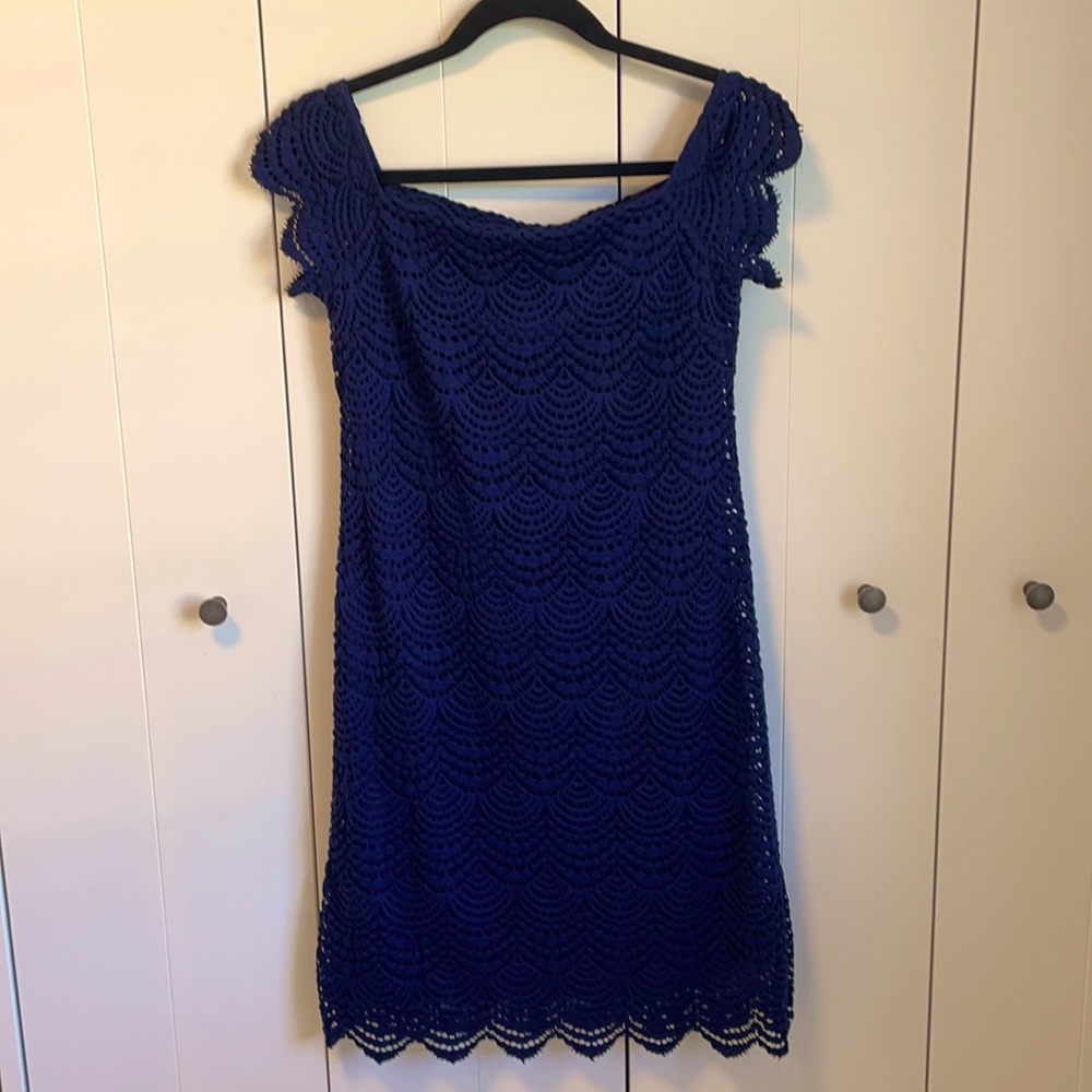 Lilly Pulitzer Dress, Navy Blue Lace, Gently Used, Size Extra Small - Picture 1 of 4